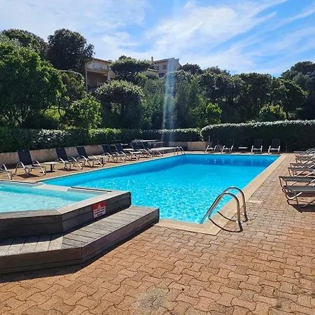 T3 Dolce & A3 Avec Piscine Et Vue Montagnes Apartmán