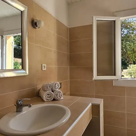 T3 Dolce & A3 Avec Piscine Et Vue Montagnes Apartmán